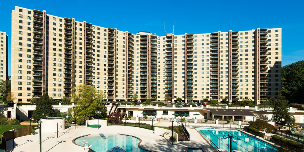 Watergate at Landmark HiRise Windows